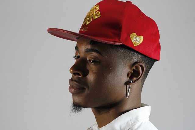 rapper_with_red-cap
